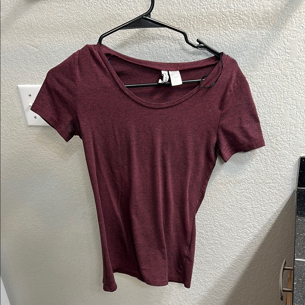 Women's Burgundy Top